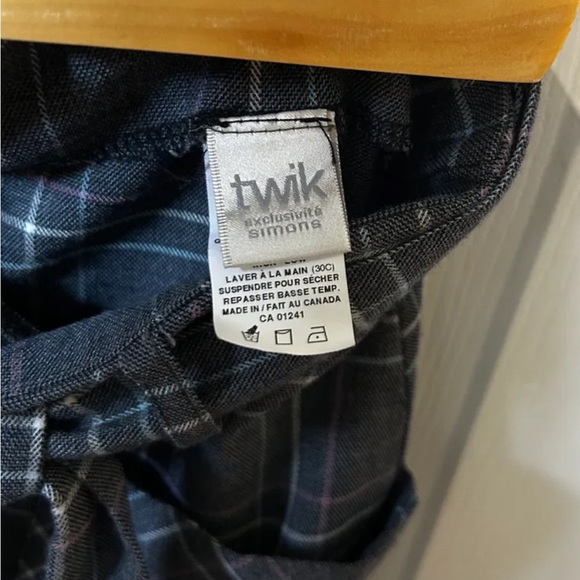 Mini plaid skirt - Picture 3 of 5